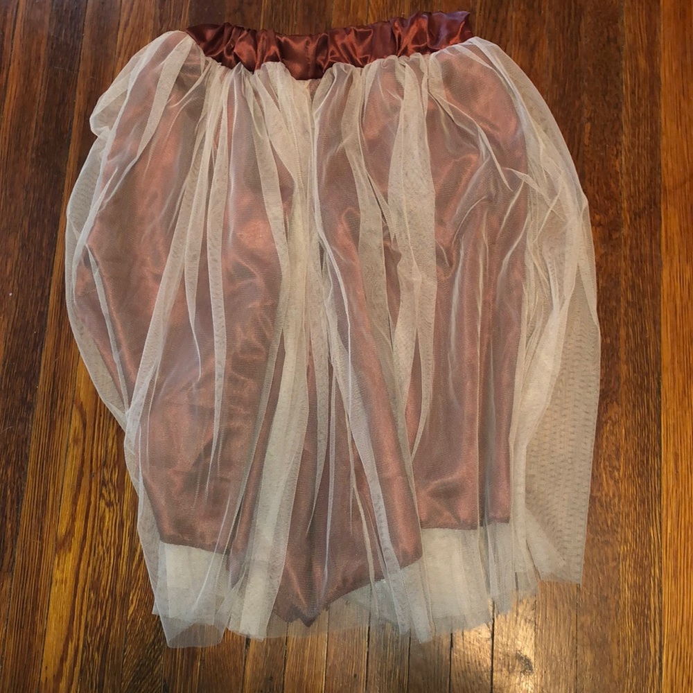 Rust and tulle skirt size XS